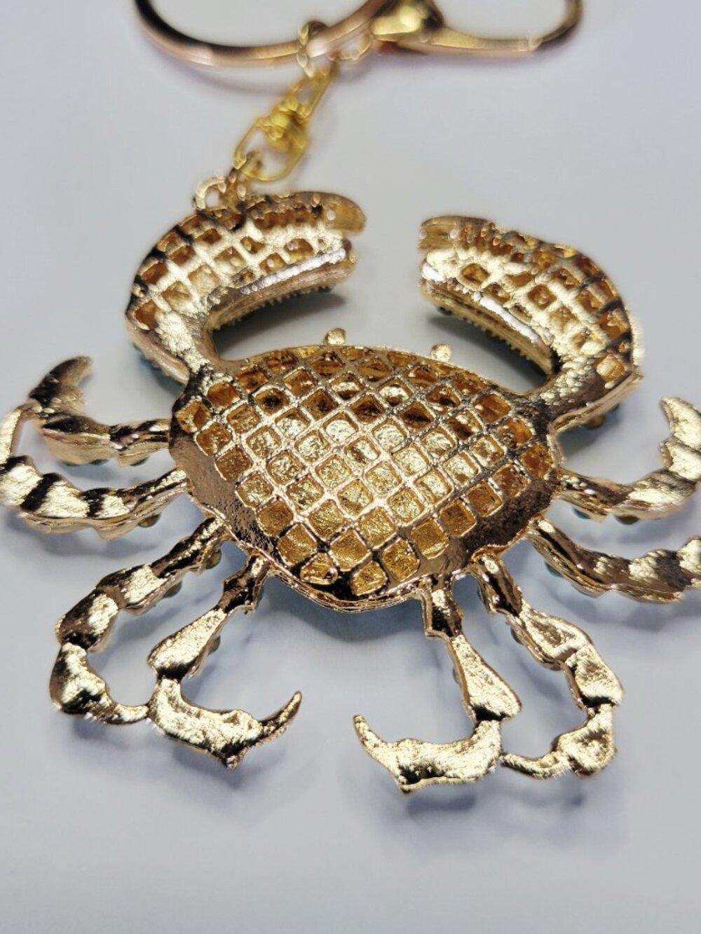 NWT Decadent Aqua Blue Gold Crab Bling Rhinestone Keychain Bag Charm Glittery - Picture 3 of 3